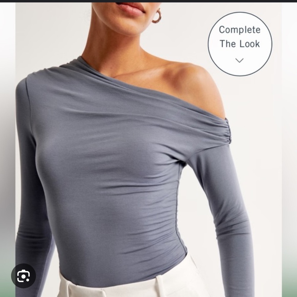 Long-Sleeve Asymmetrical Draped Bodysuit Abercrombie size L